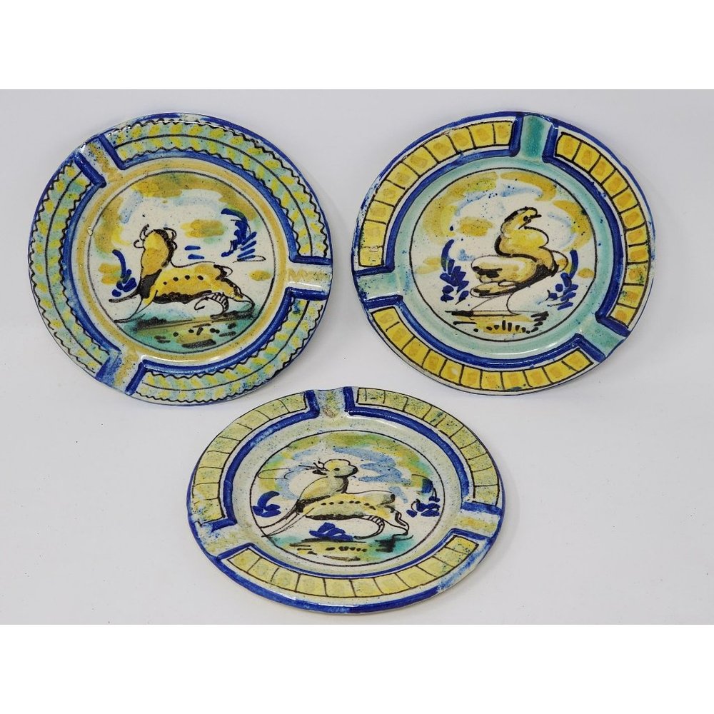 Vintage 3 Small Spain Ashrays Chicken Bull Deer Blue Yellow White
